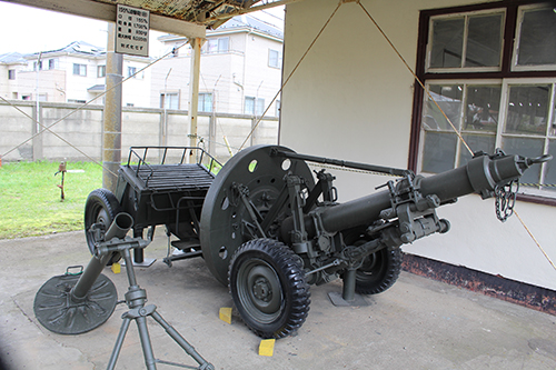 陸上自衛隊土浦駐屯地・武器学校での屋外展示の155mm迫撃砲