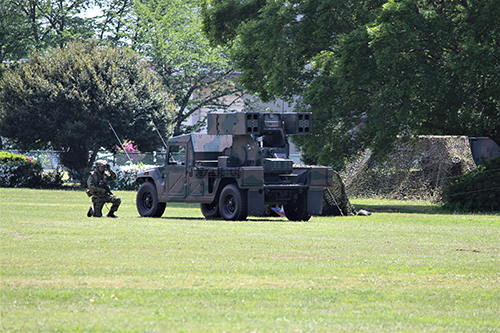 陸上自衛隊下志津駐屯地創設63周年記念行事「つつじ祭り」式典での高射学校のアトラクション・11式短距離地対空誘導弾搭載車両。