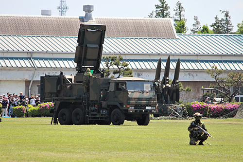 陸上自衛隊下志津駐屯地創設63周年記念行事「つつじ祭り」式典での高射学校のアトラクション・対空レーダー搭載車両。