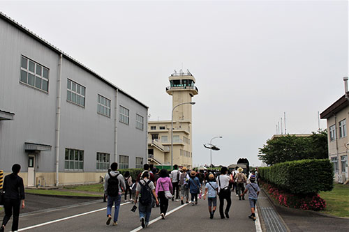 陸上自衛隊航空学校霞ヶ浦校の管制塔