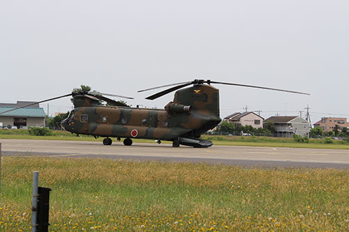 霞ヶ浦飛行場でのCH-47「チヌーク」