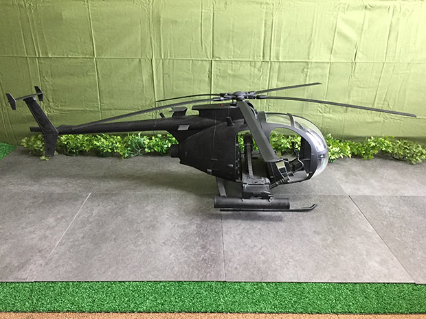 21stCenturyToysのAH-6右側