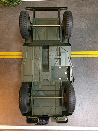 FORMATIVEのウイリスジープ車体裏側