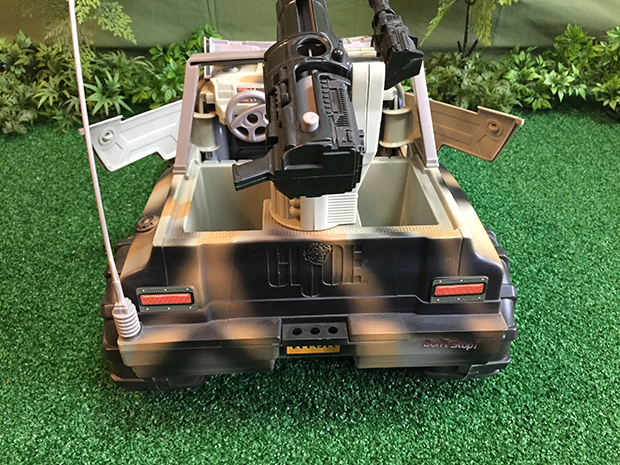 Hasbro社4WDVEhicl後面